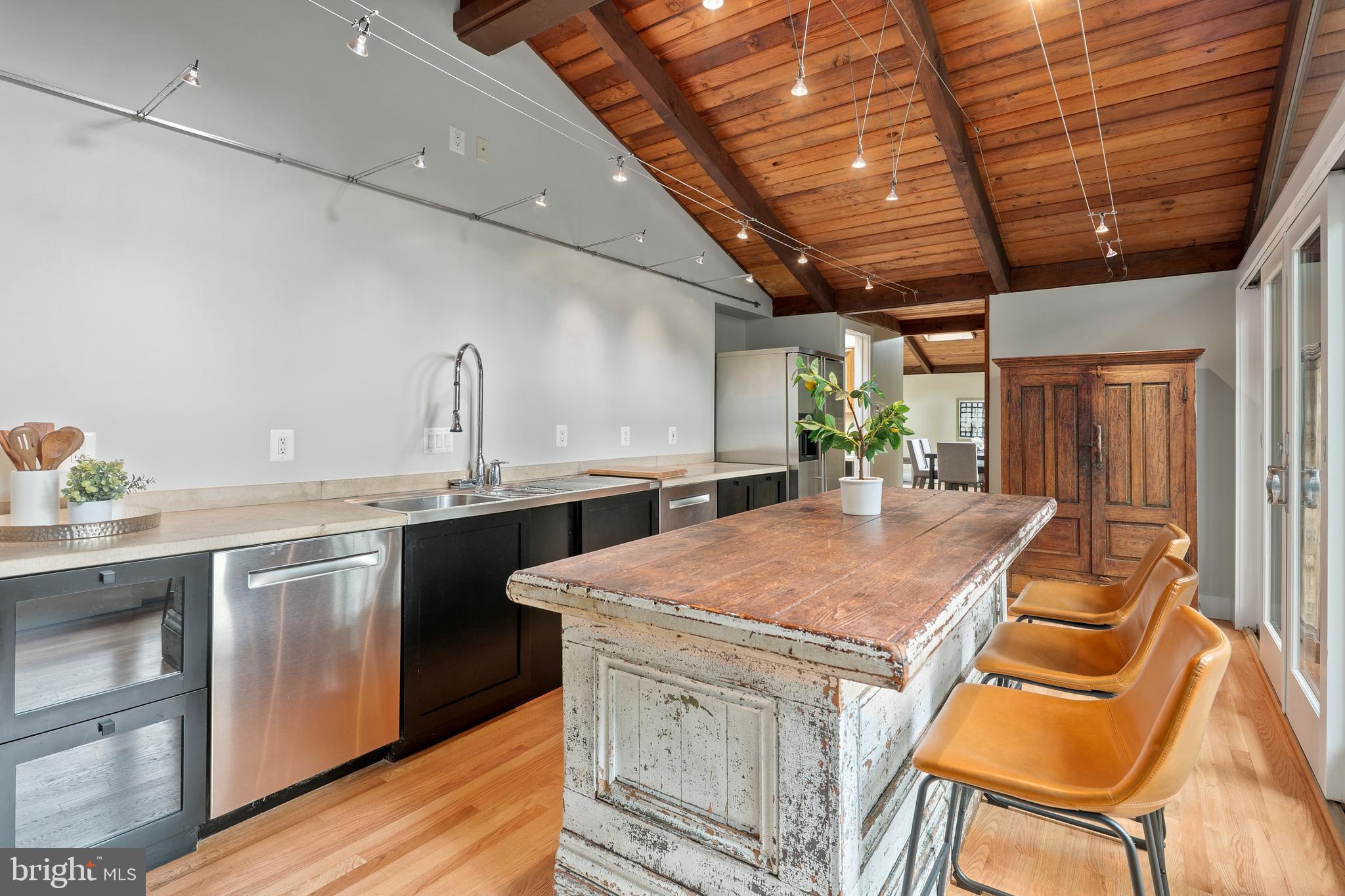 WOODMONT - Residential