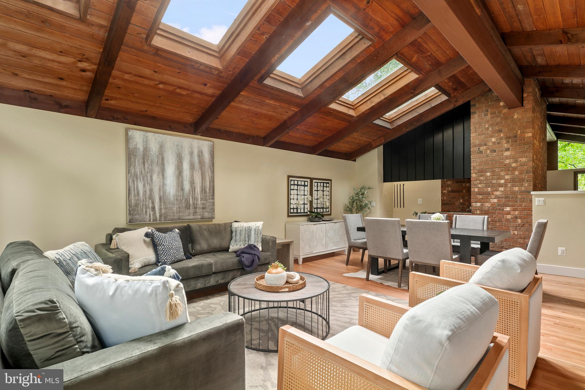 WOODMONT - Residential