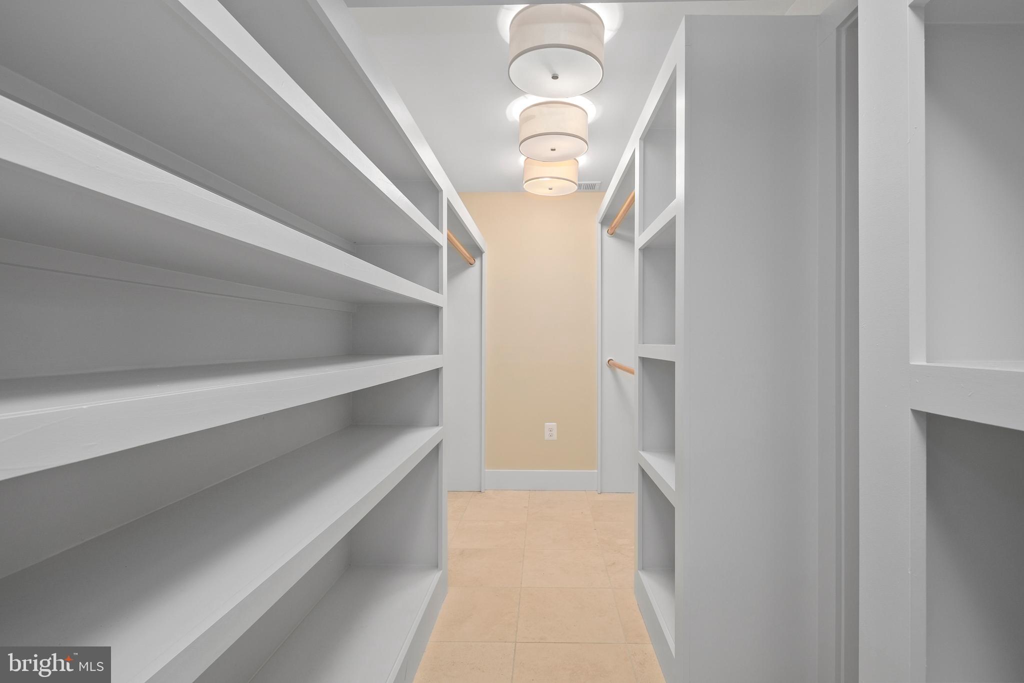 WOODMONT - Residential