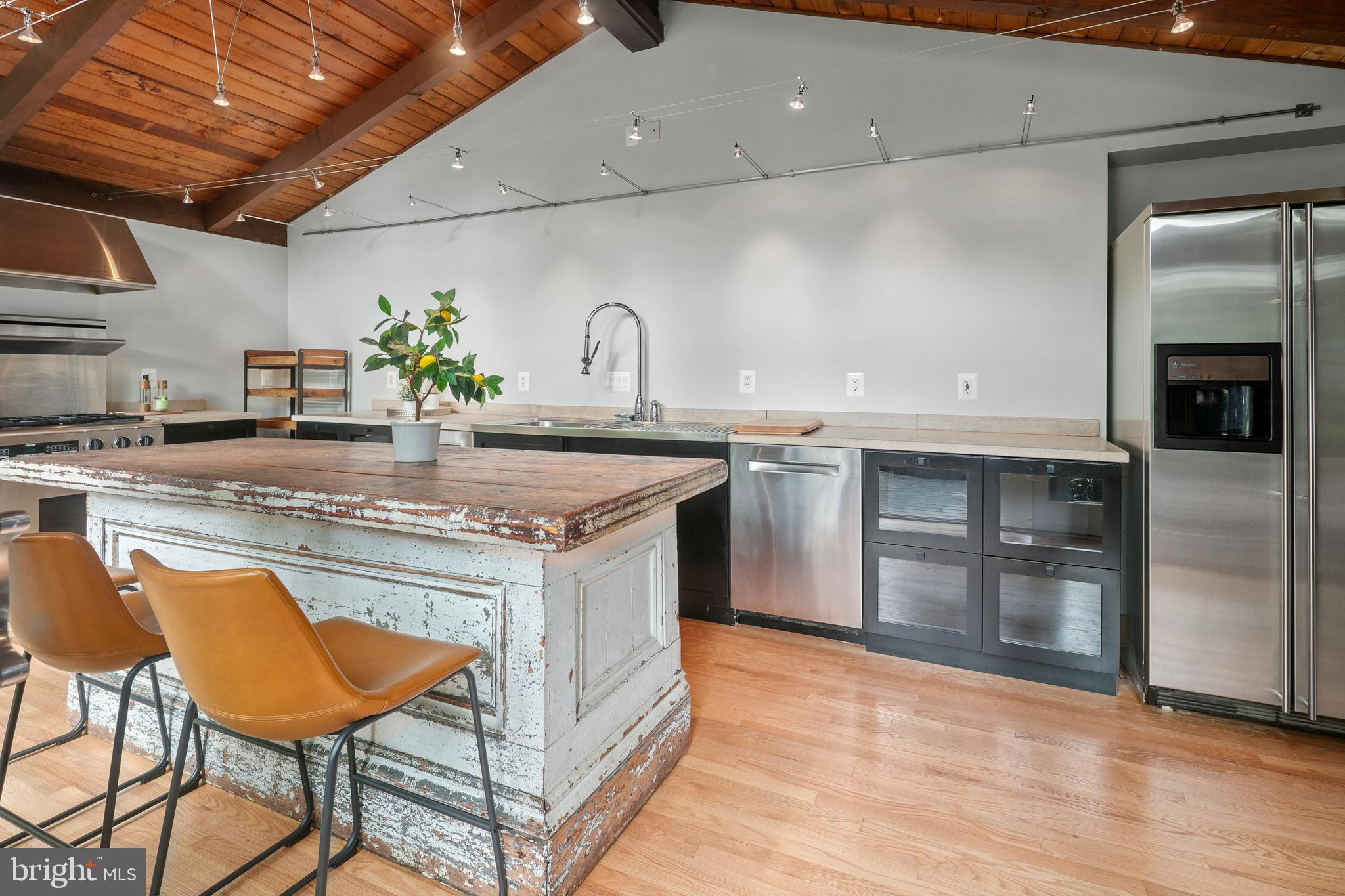 WOODMONT - Residential