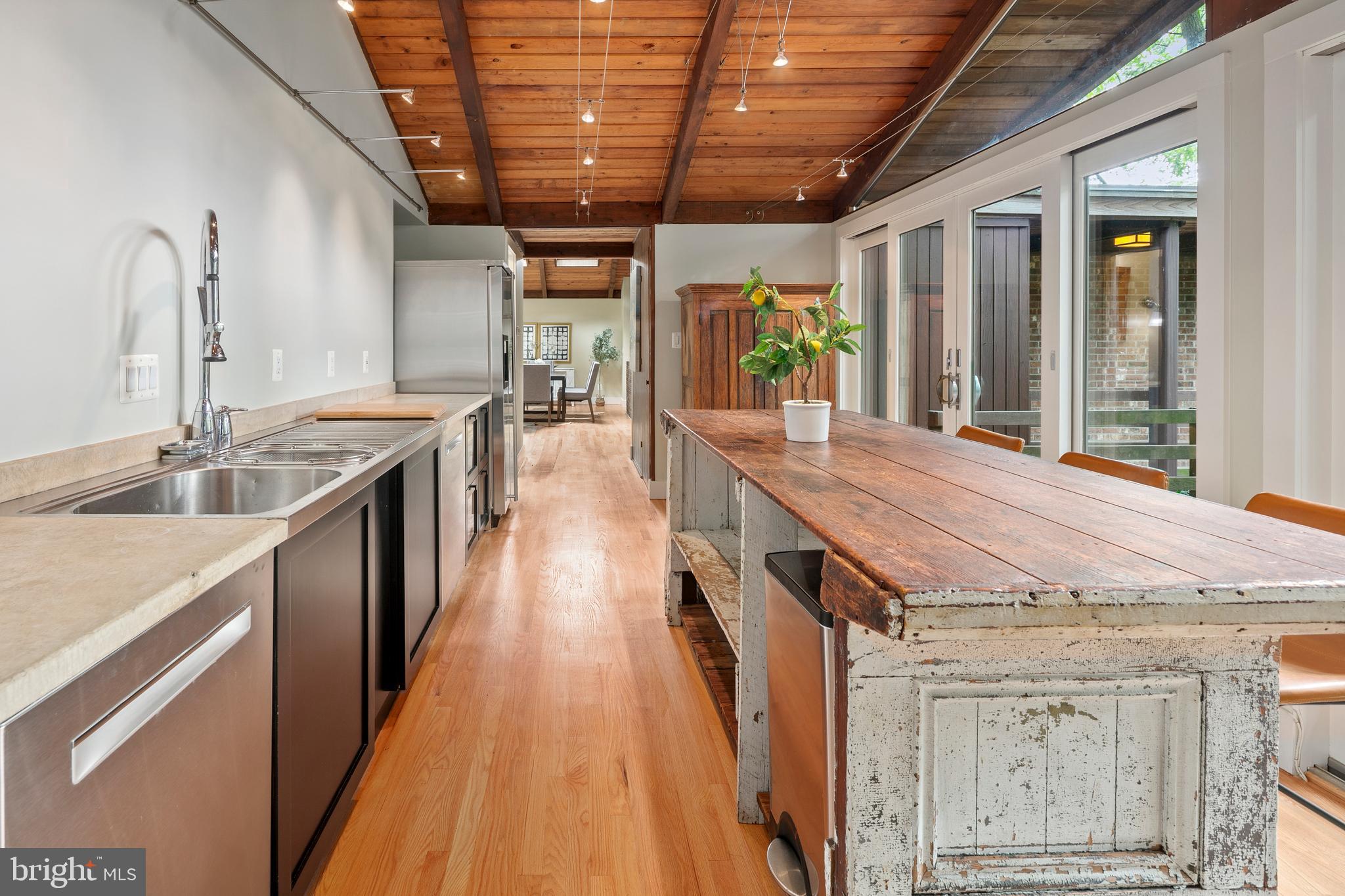 WOODMONT - Residential