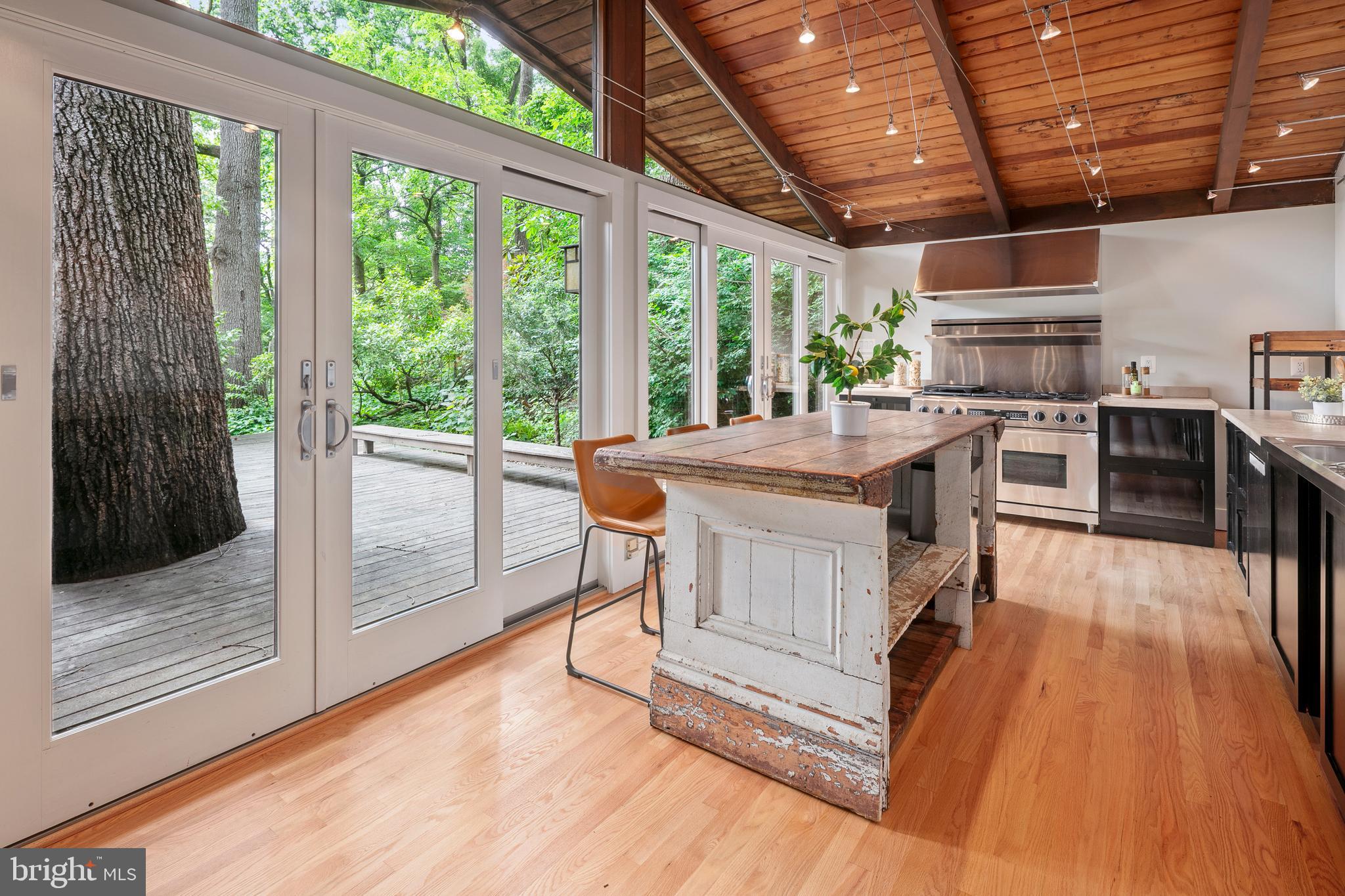 WOODMONT - Residential