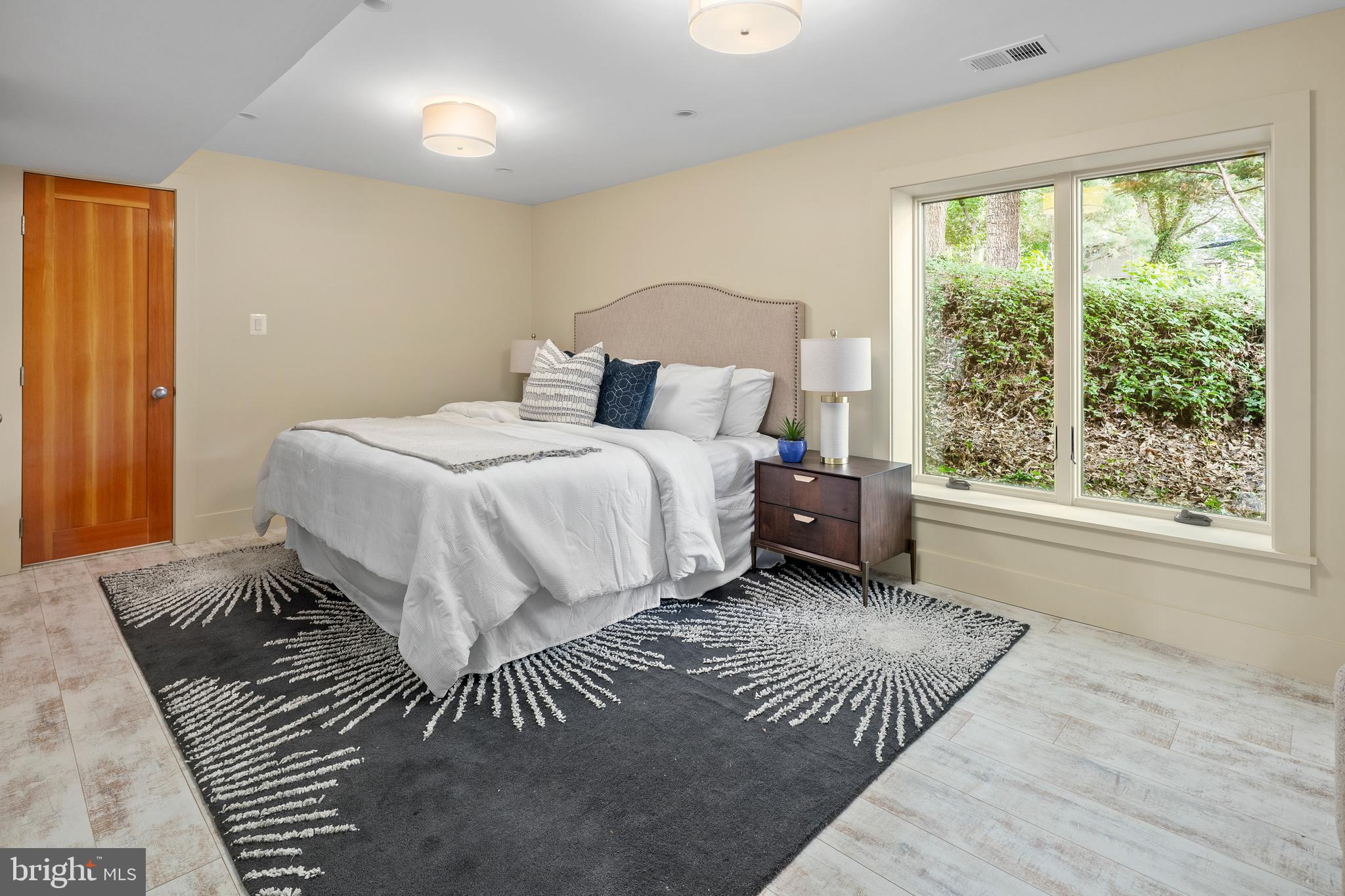 WOODMONT - Residential