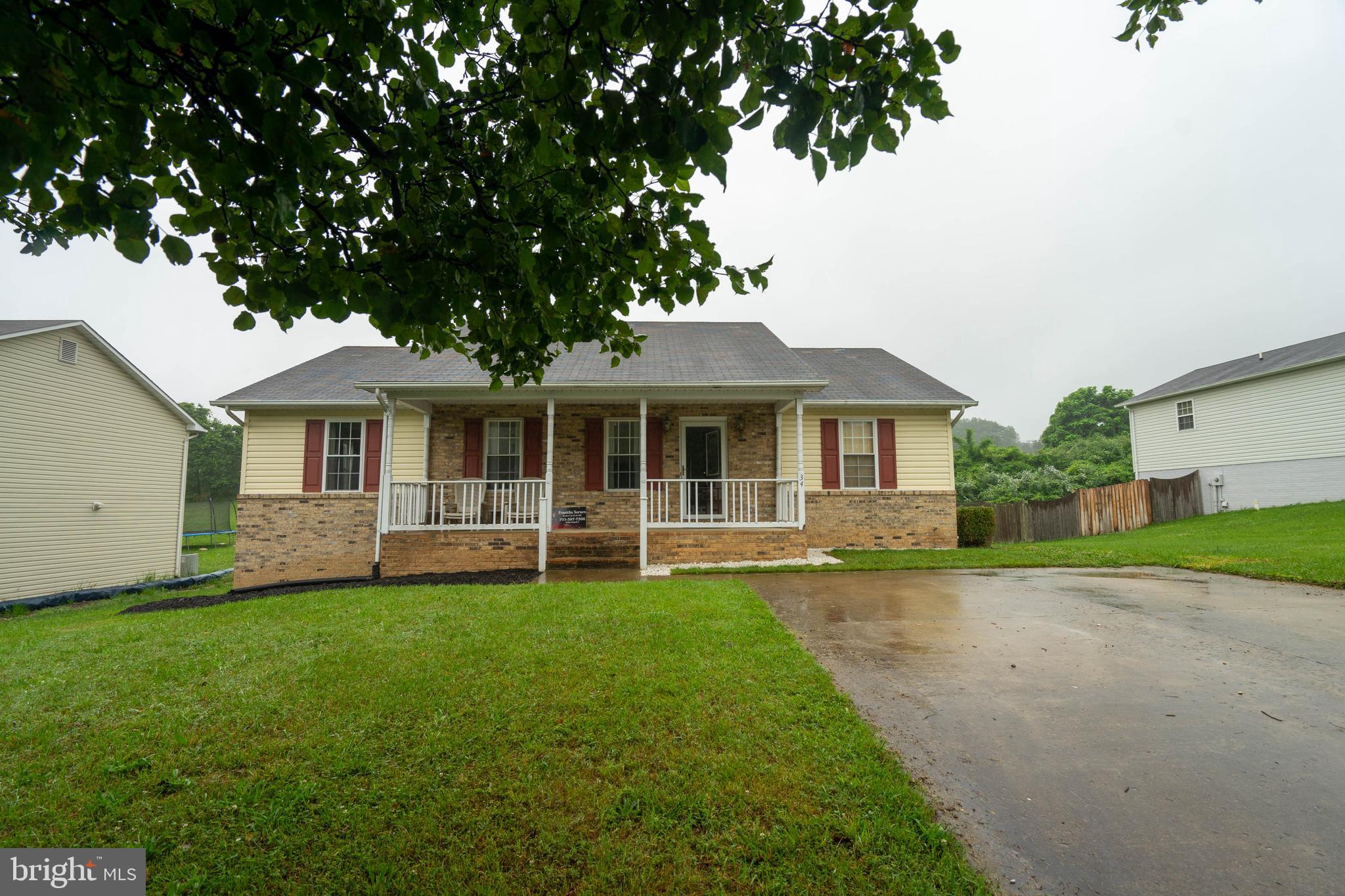 WILLIAMSBURG - Residential Lease