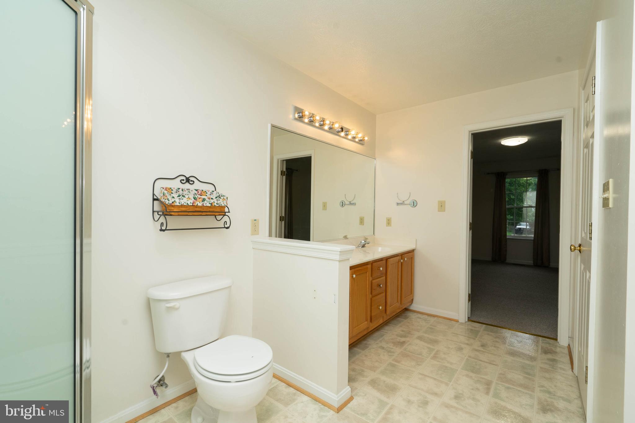 WILLIAMSBURG - Residential Lease