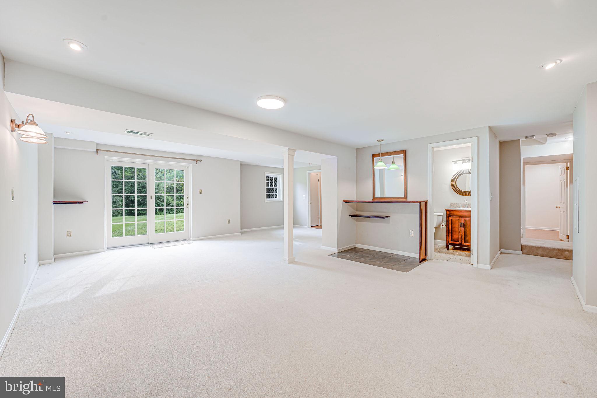 CLARKS CROSSING - Residential