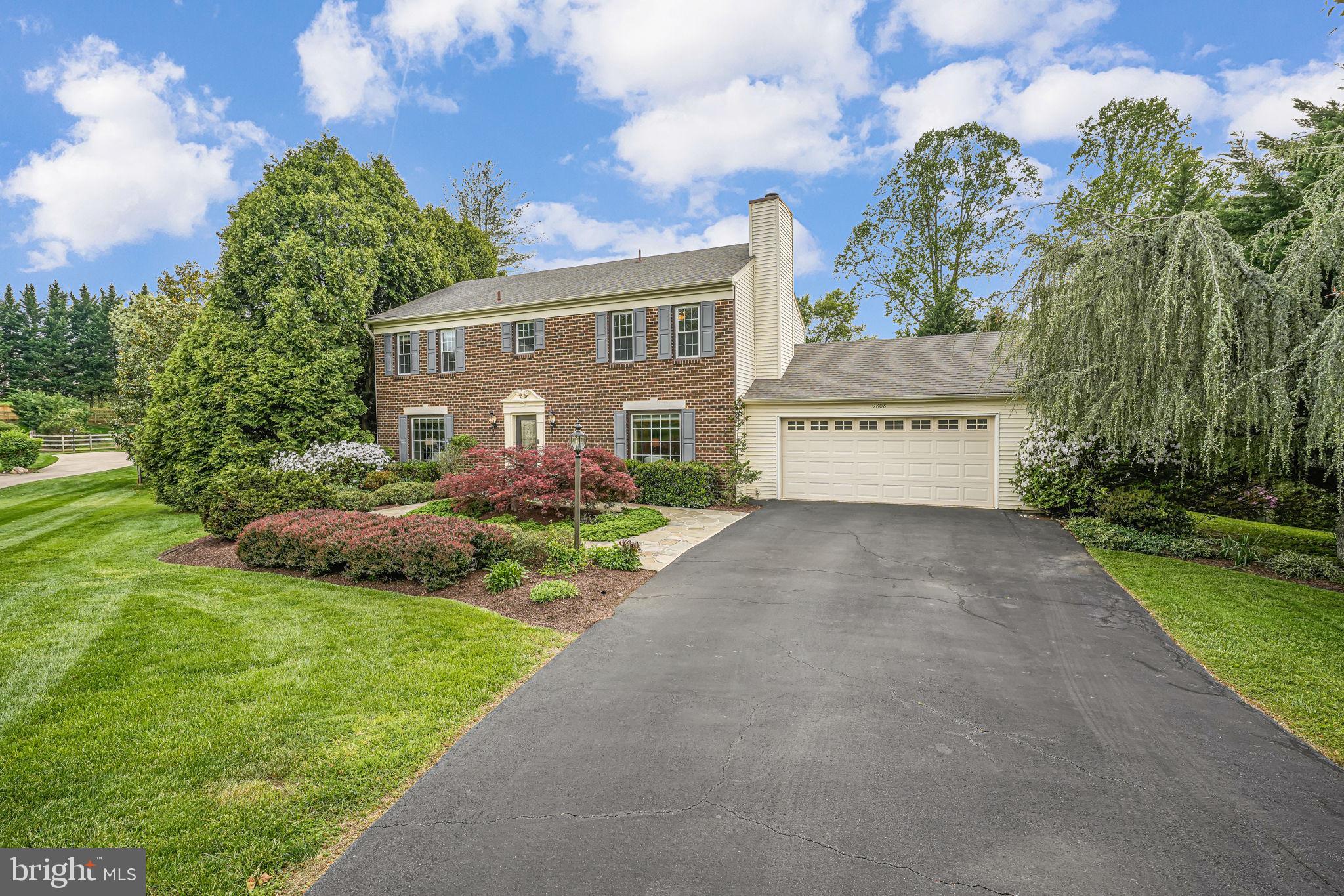 CLARKS CROSSING - Residential