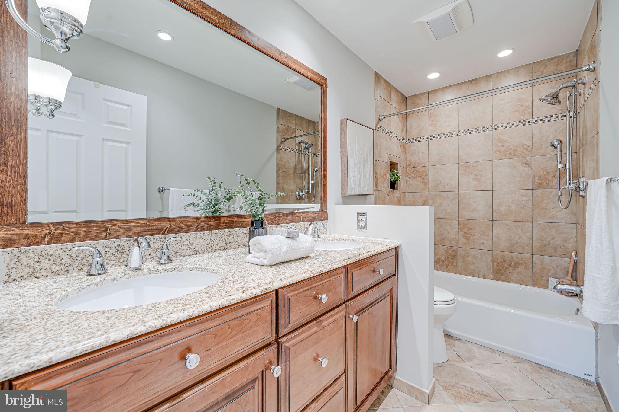 CLARKS CROSSING - Residential