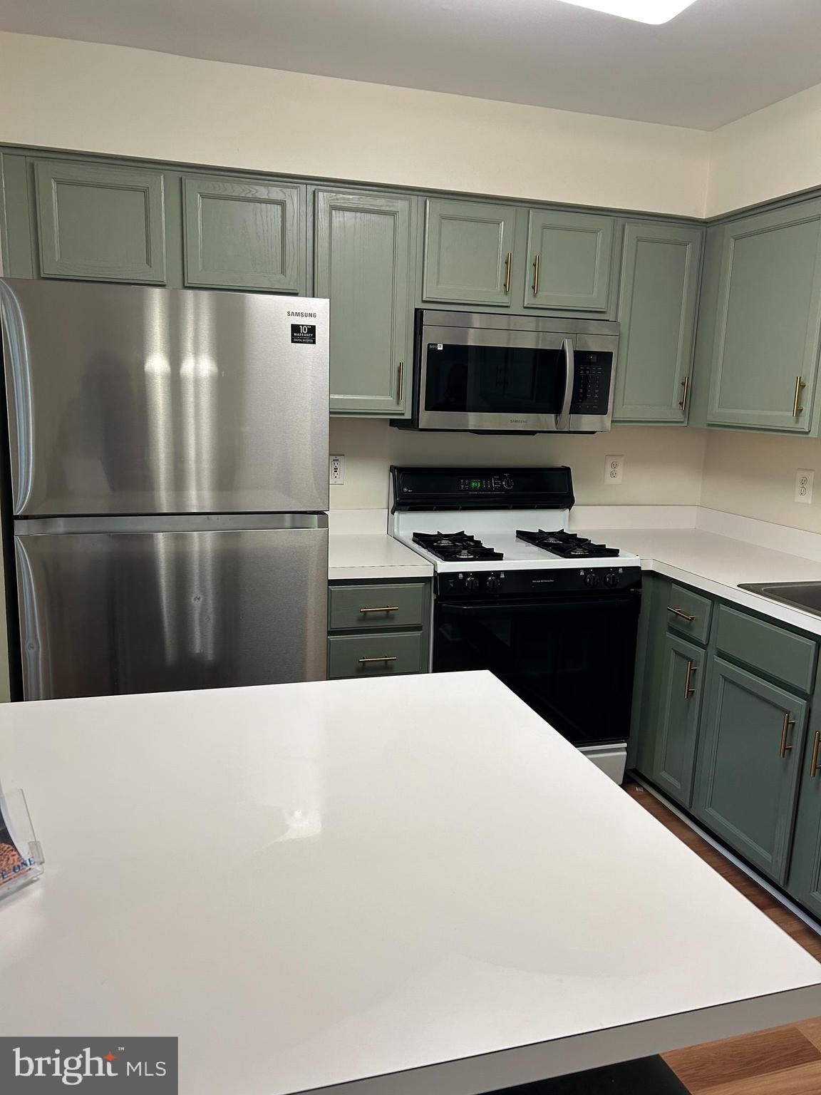 LAKEWOOD EST SUB - Residential