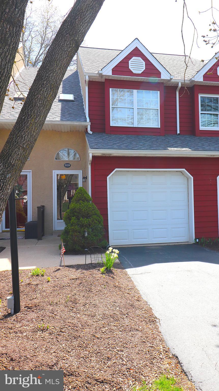 209 FAIRFIELD COURT 209