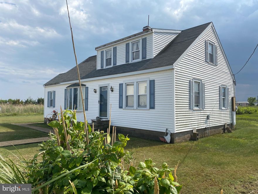 Smith Island home situated on a large, end lot with views of the wetlands, water and surrounding marshes. This cozy four bedroom, one bathroom Tylerton home needs some work but has been cared for and maintained throughout the years. All roofing materials are on site, ready to be installed. Most furnishings will go with the sale of the property. Kitchen comes fully equipped. Come and see for yourself the peaceful nature of the island community.