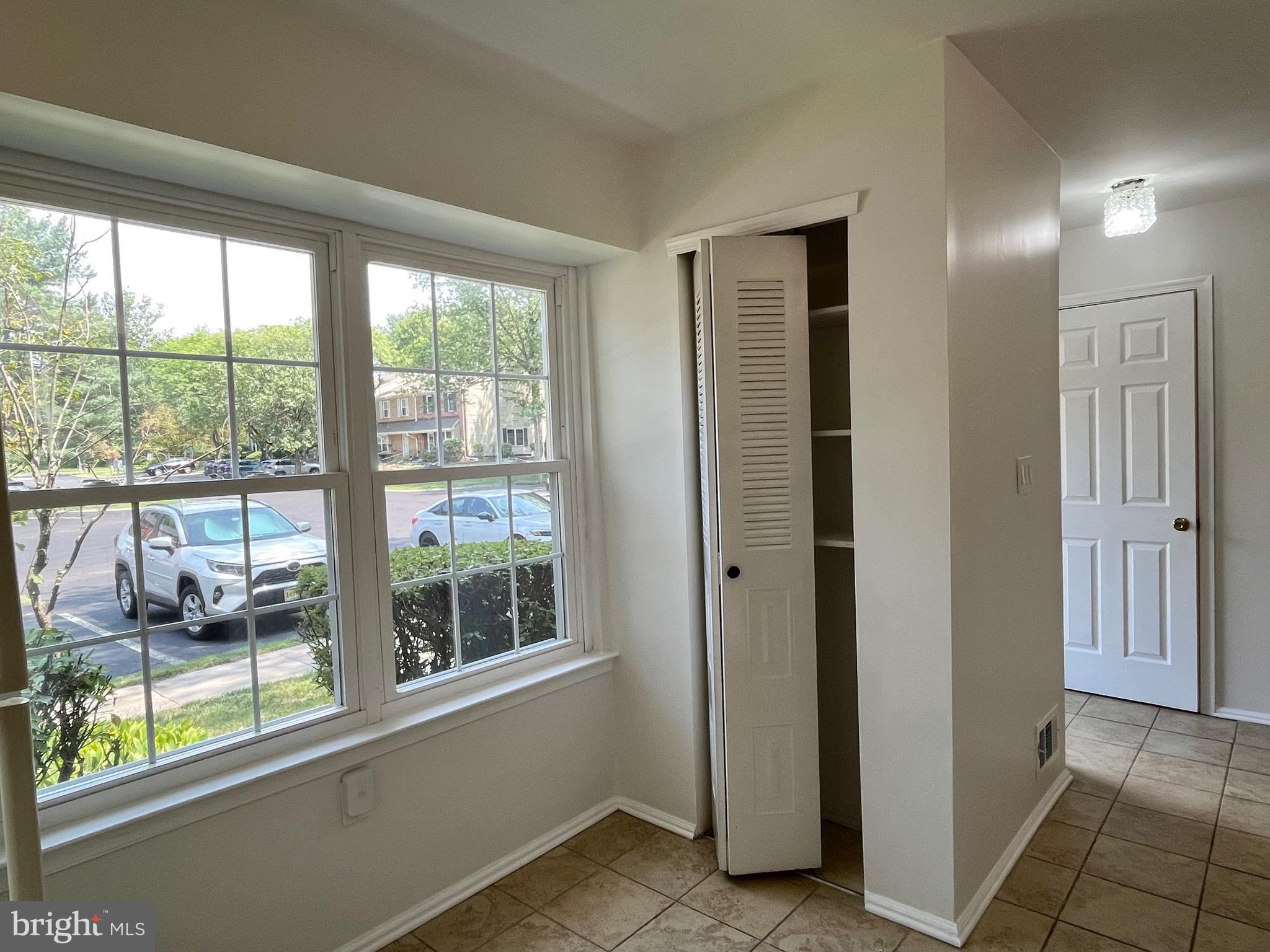 32 PAGODA CT