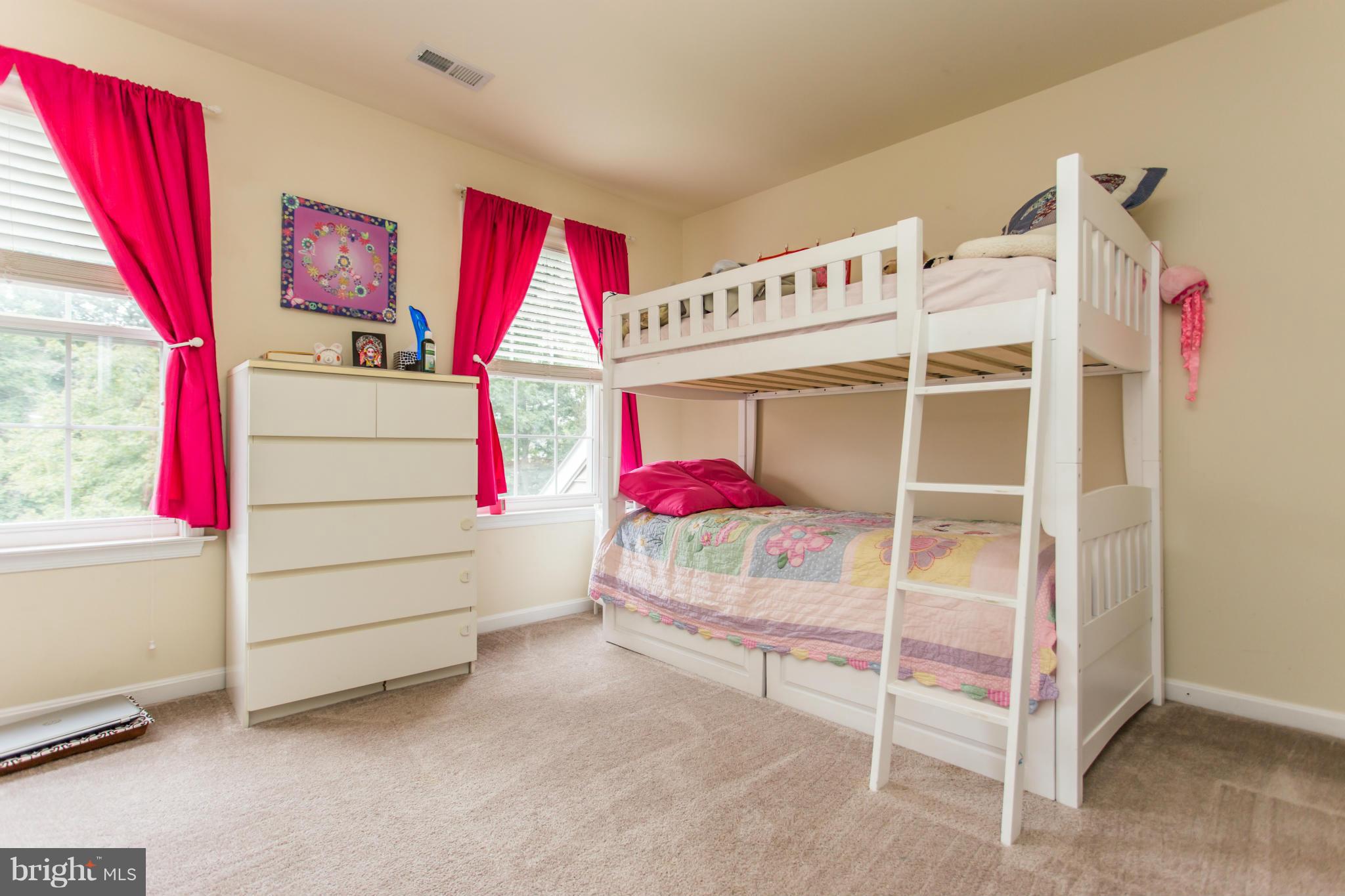 ROLLING MEADOWS - Residential