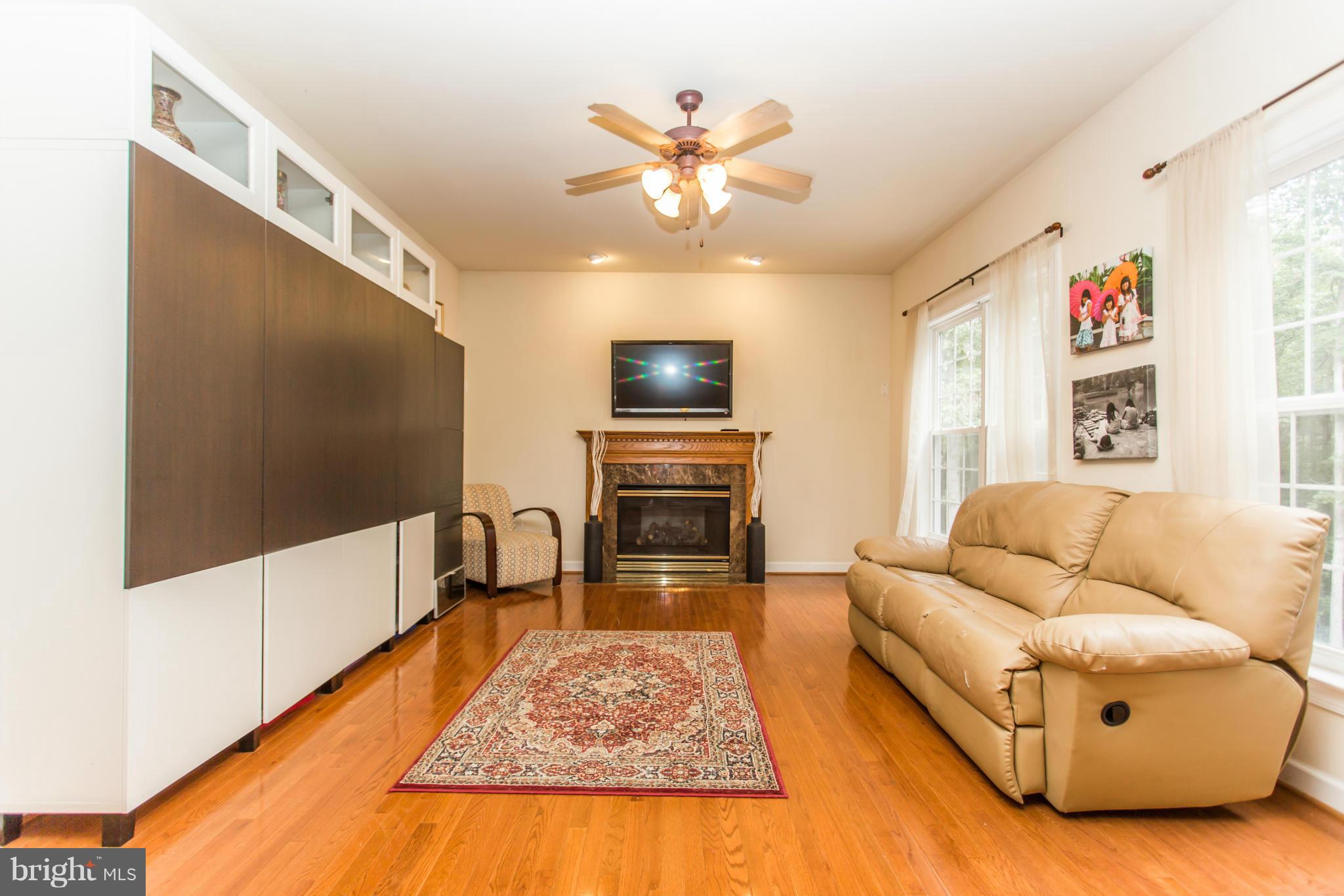 ROLLING MEADOWS - Residential