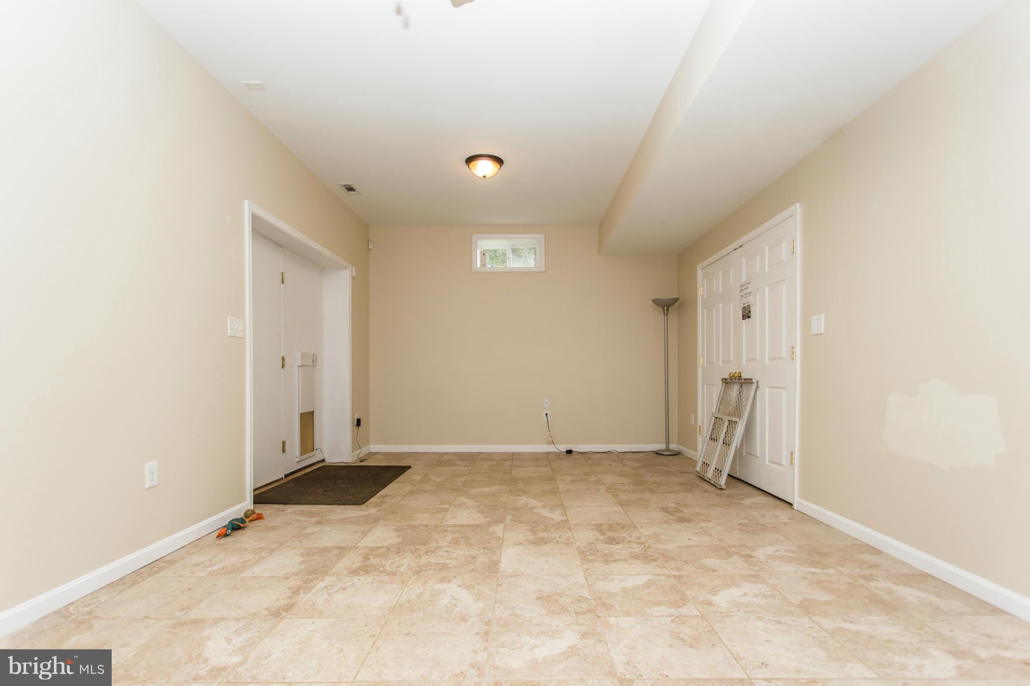 ROLLING MEADOWS - Residential