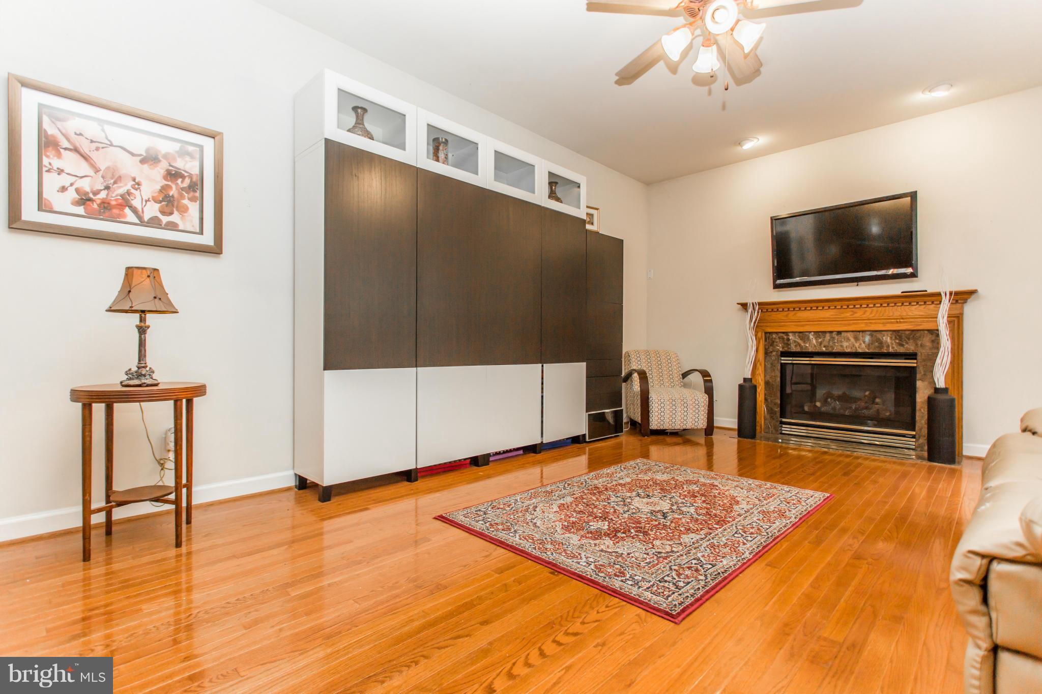 ROLLING MEADOWS - Residential