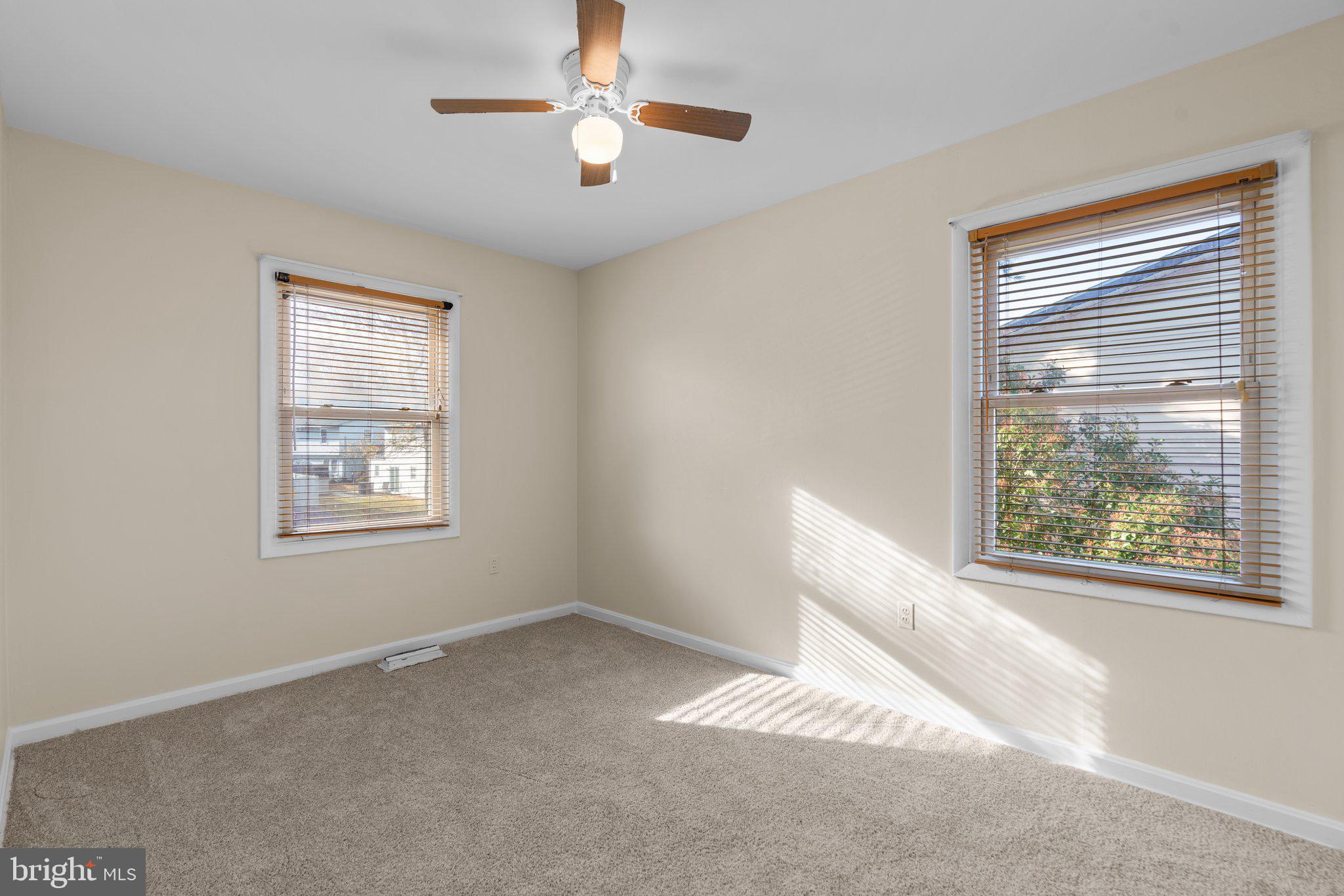 FOUR SEASONS ESTATES - Residential