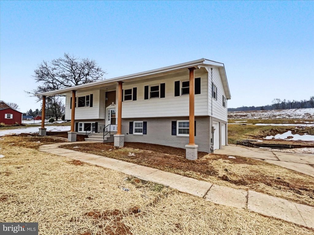 Photo of 4092 Manchester Street, GLEN ROCK, PA 17327 (MLS # PAYK2097580)