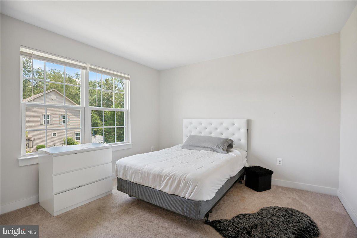 BRENTWOOD - Residential