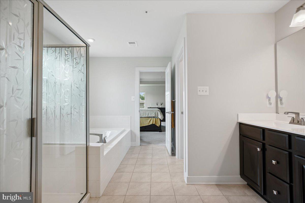 BRENTWOOD - Residential