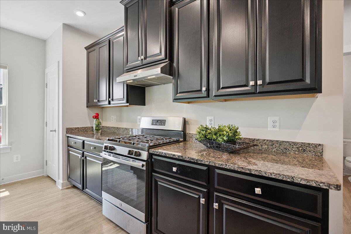 BRENTWOOD - Residential