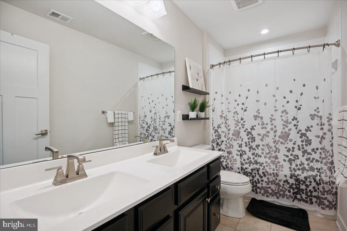 BRENTWOOD - Residential