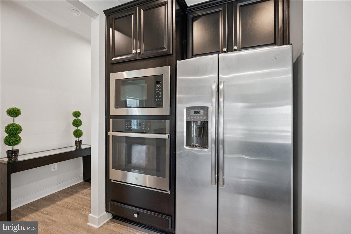 BRENTWOOD - Residential