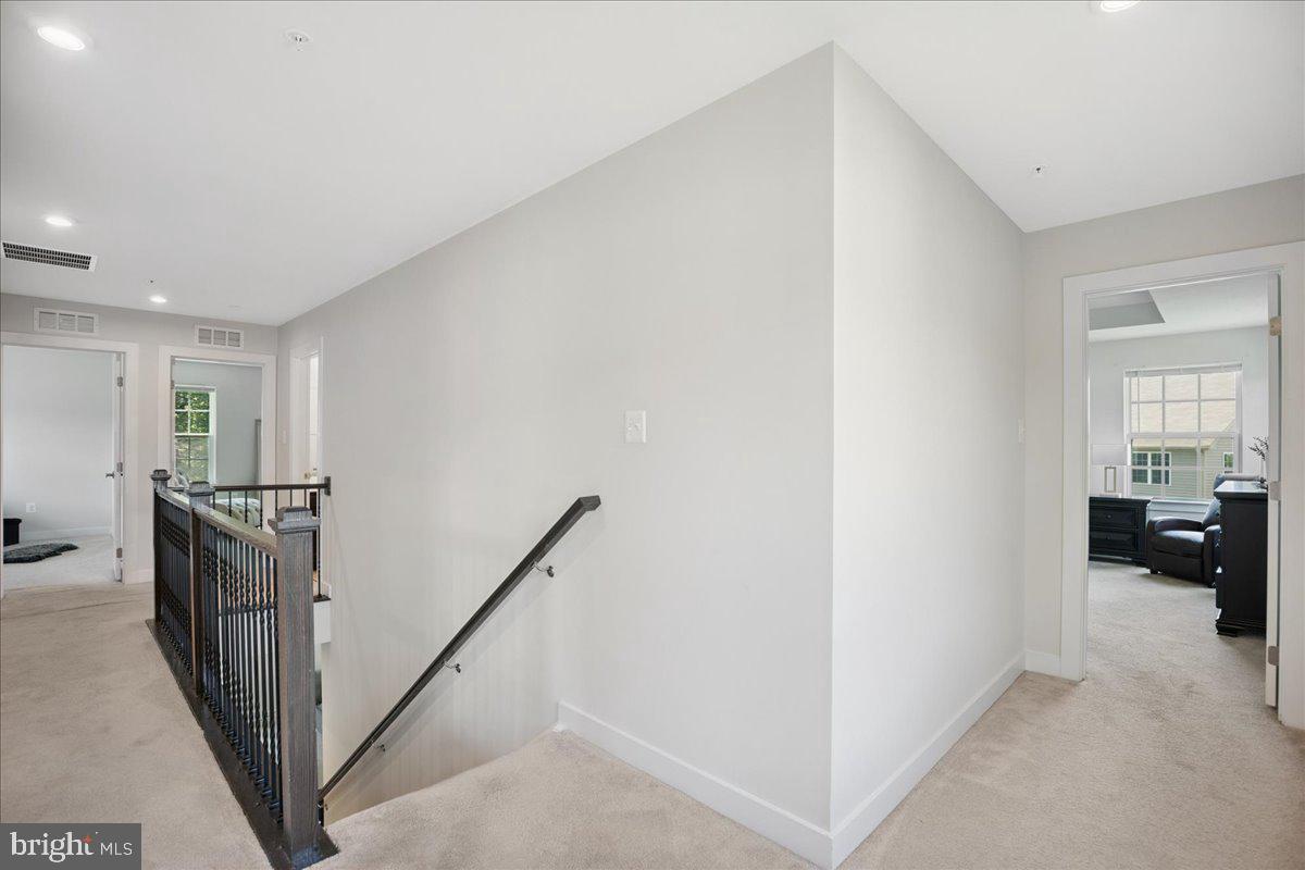 BRENTWOOD - Residential