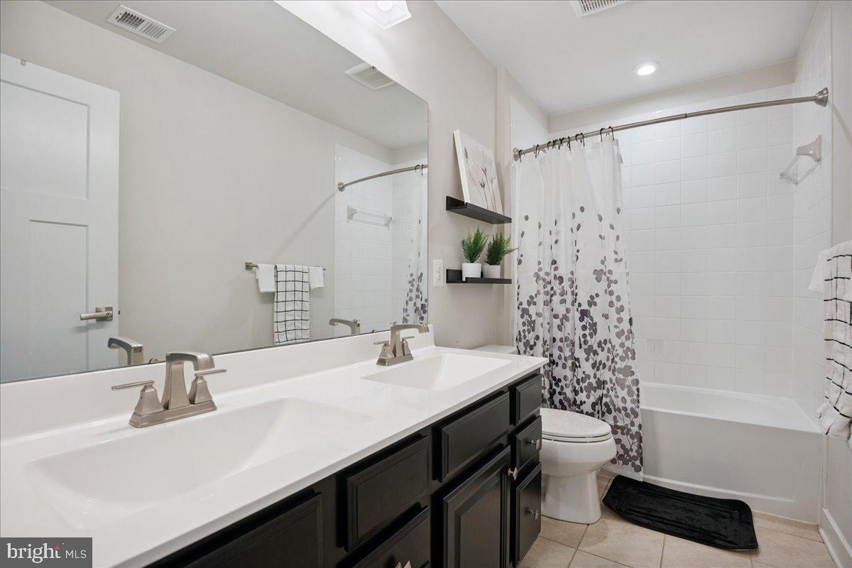 BRENTWOOD - Residential