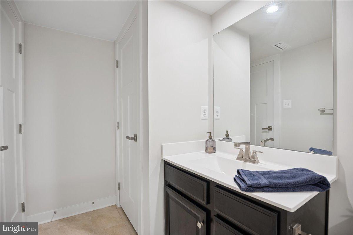 BRENTWOOD - Residential