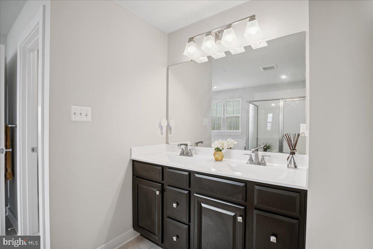 BRENTWOOD - Residential