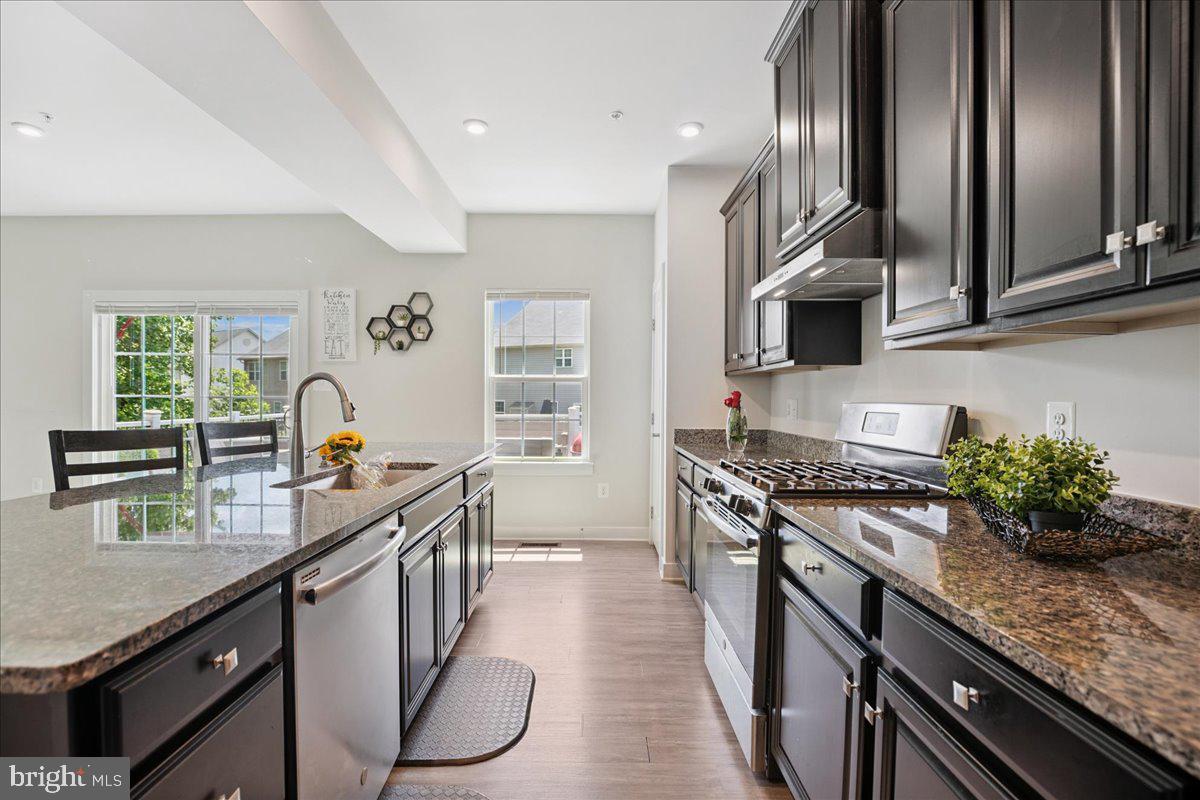 BRENTWOOD - Residential