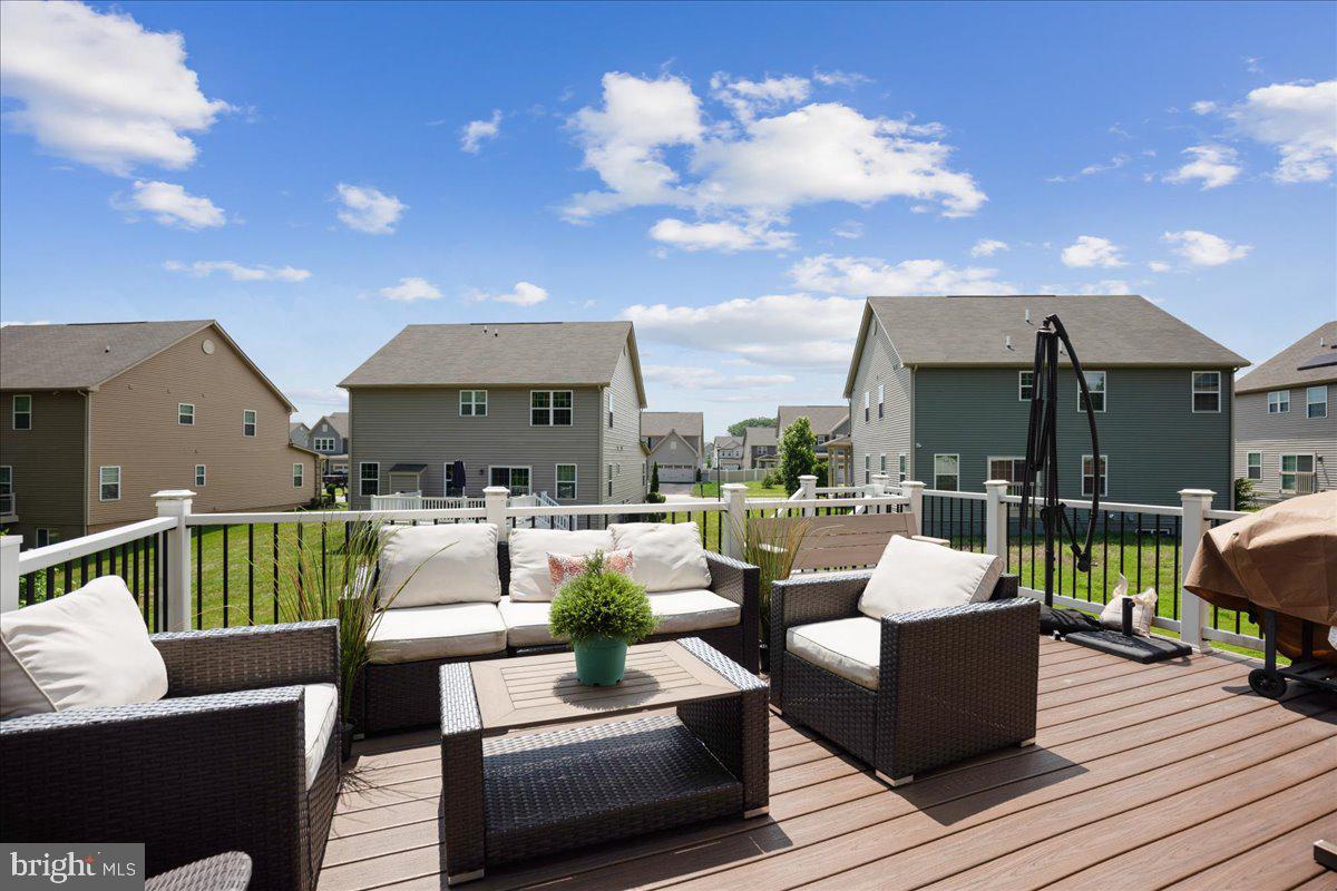 BRENTWOOD - Residential