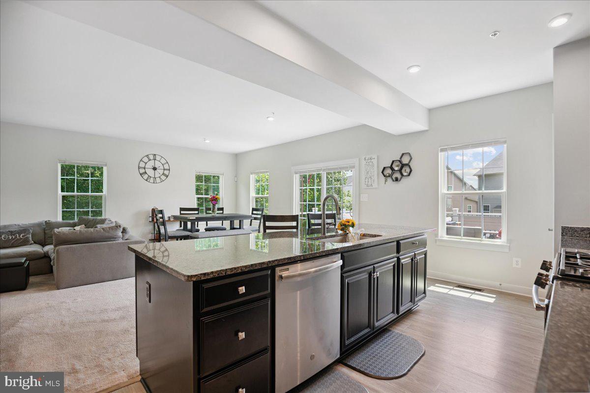 BRENTWOOD - Residential