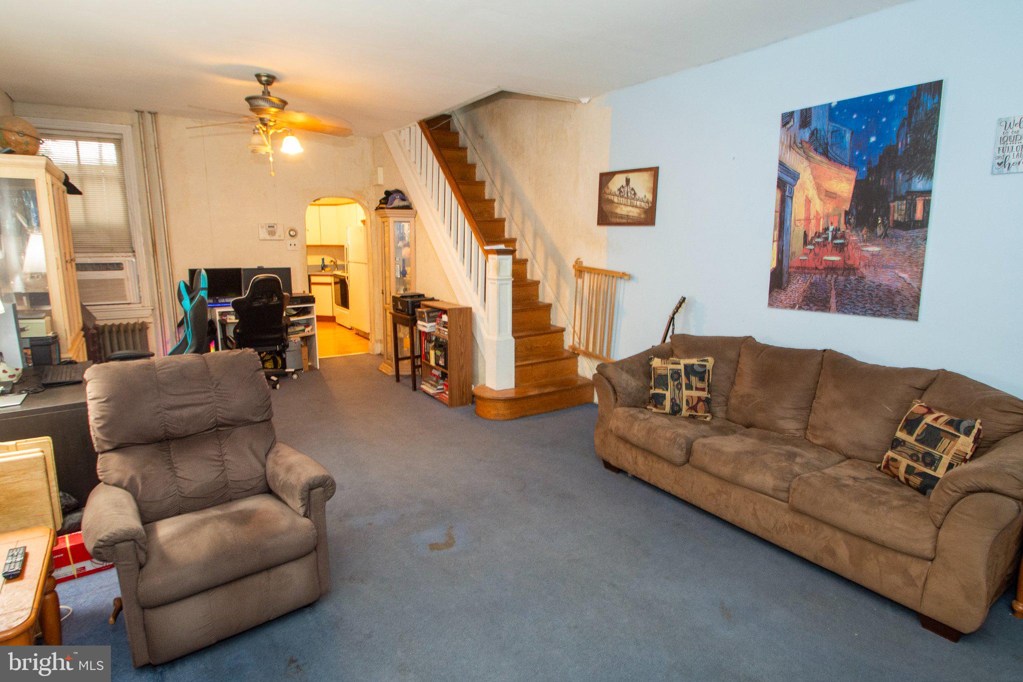 4227 E HOWELL STREET