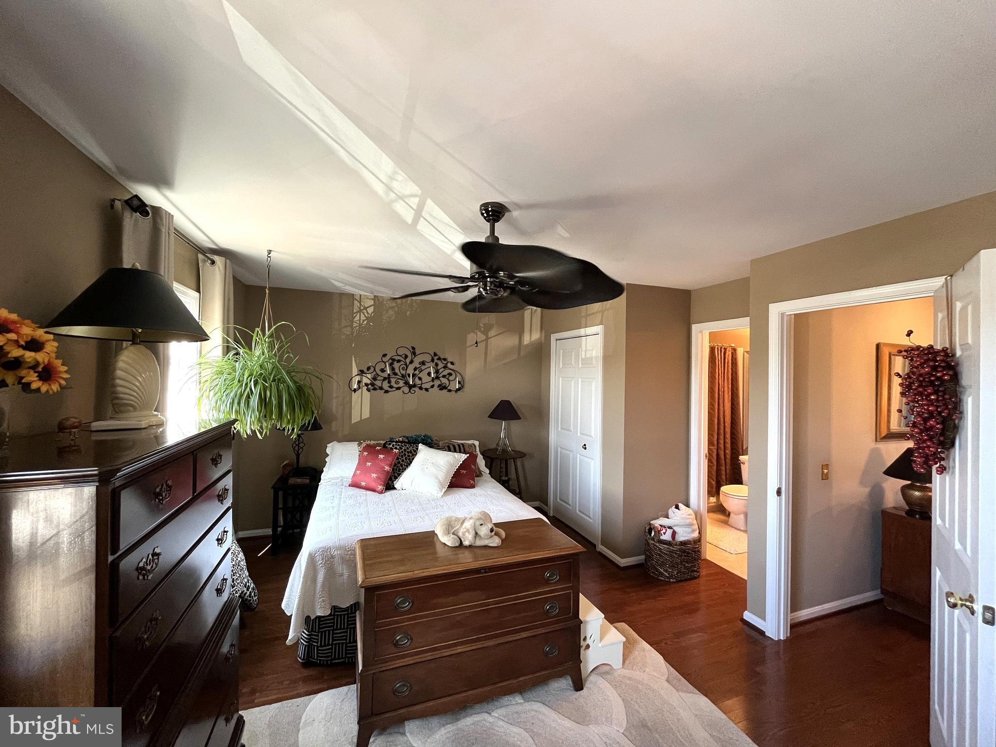 ASHBURN FARM - Residential Lease