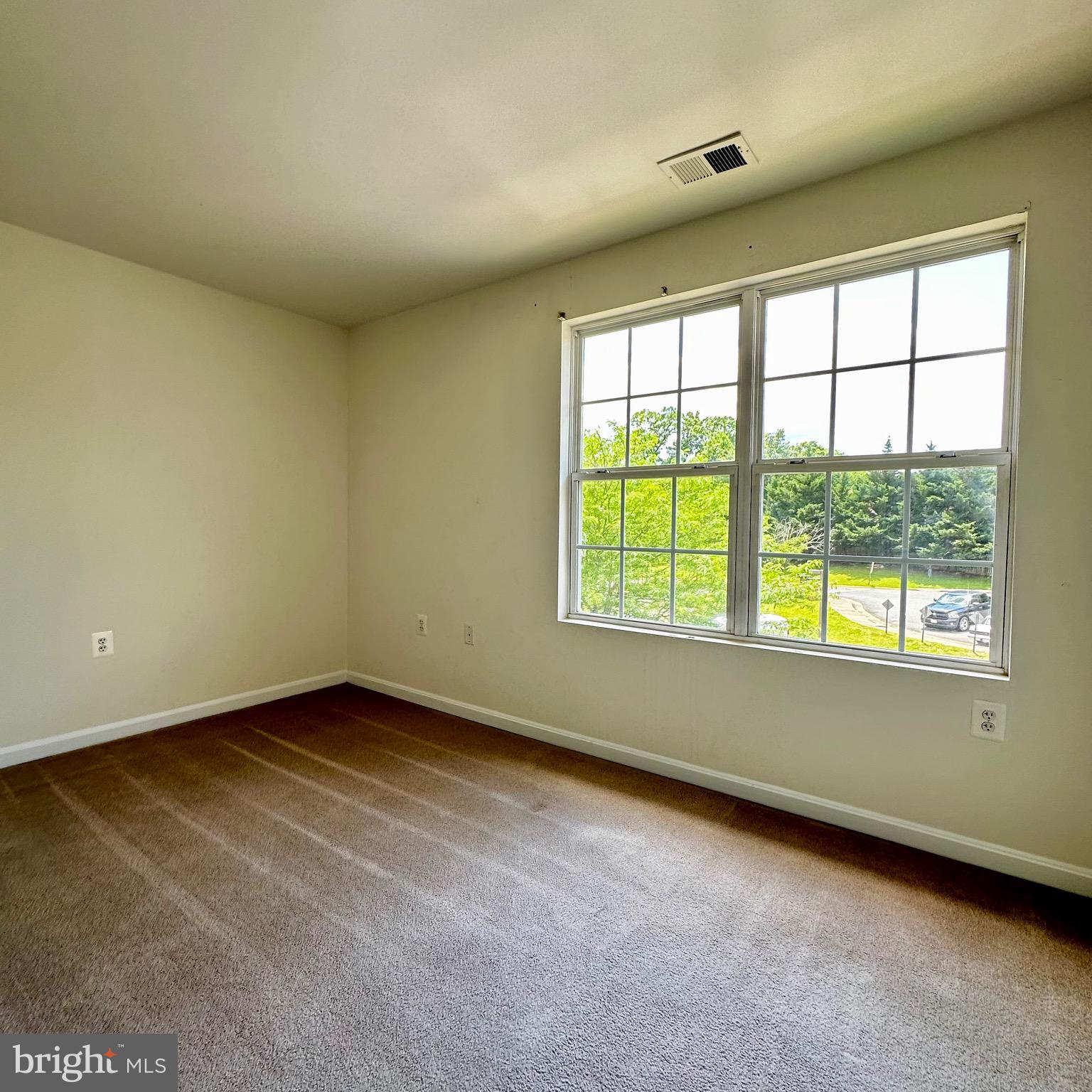 ONVILLE HEIGHTS - Residential Lease