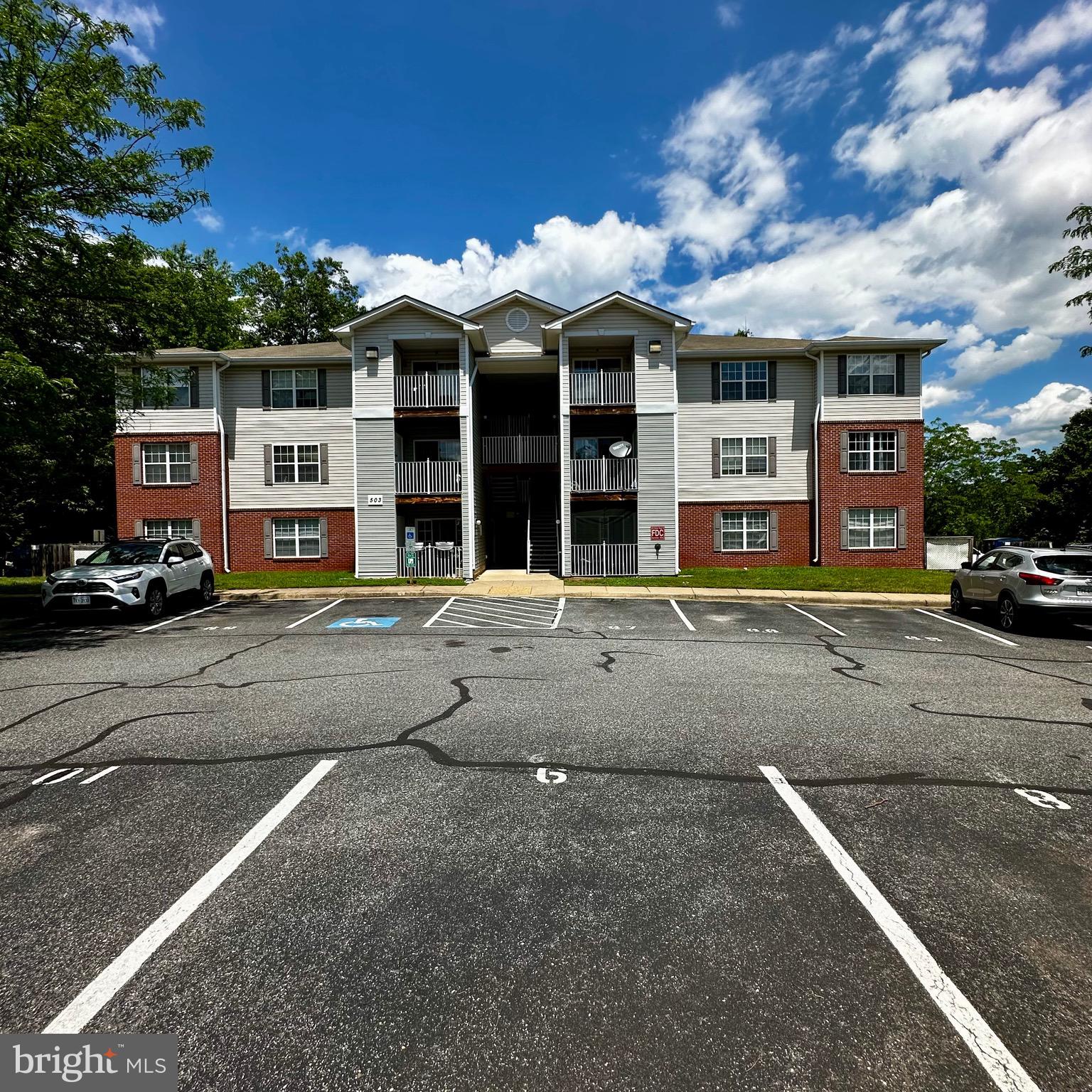 ONVILLE HEIGHTS - Residential Lease