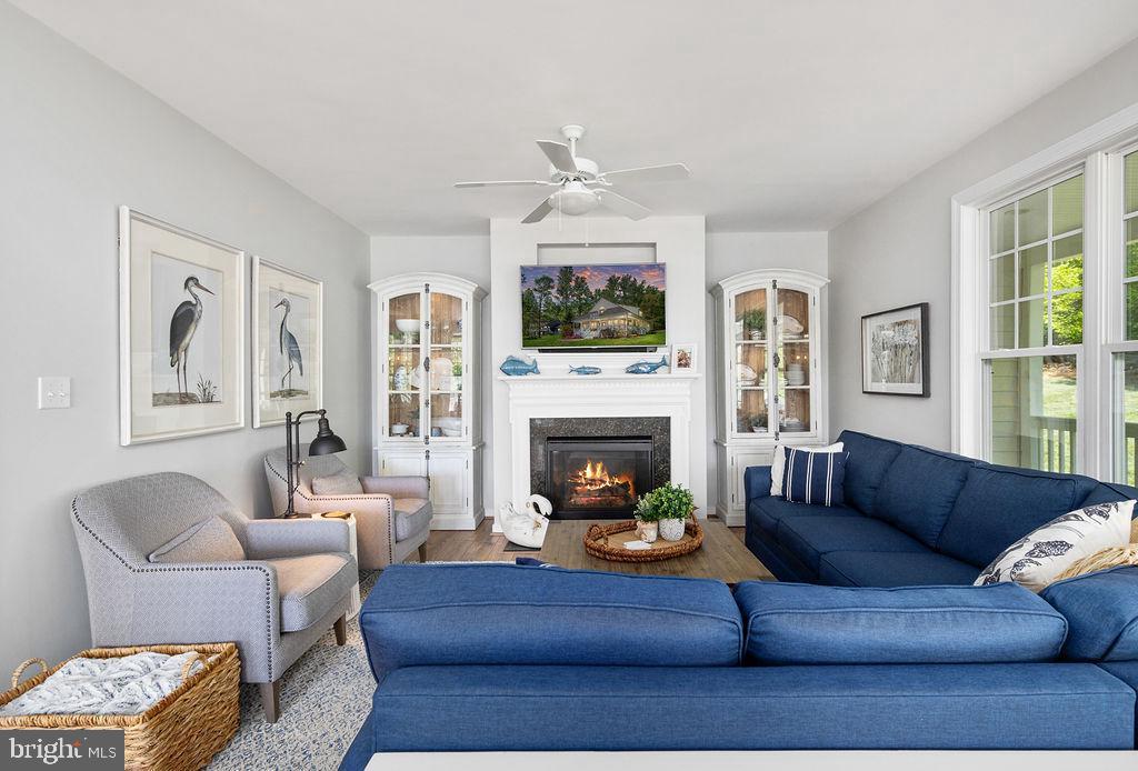 ANNA HIGHVIEW - Residential