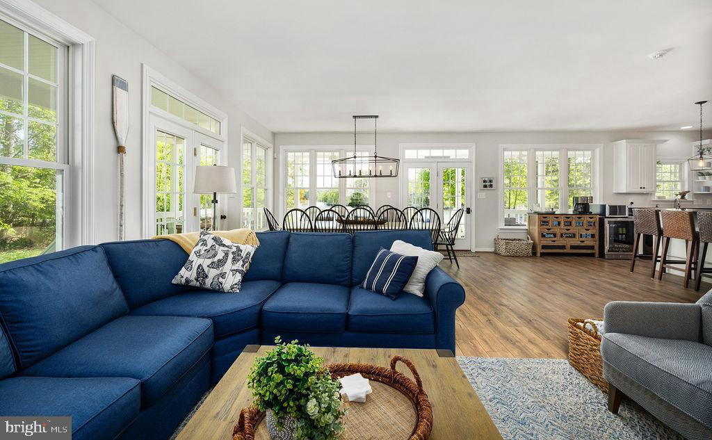 ANNA HIGHVIEW - Residential