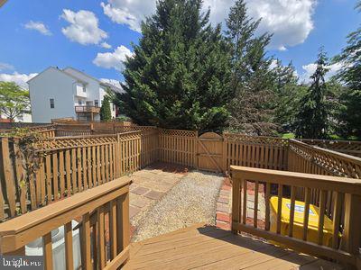CARRIAGE PINES - Residential
