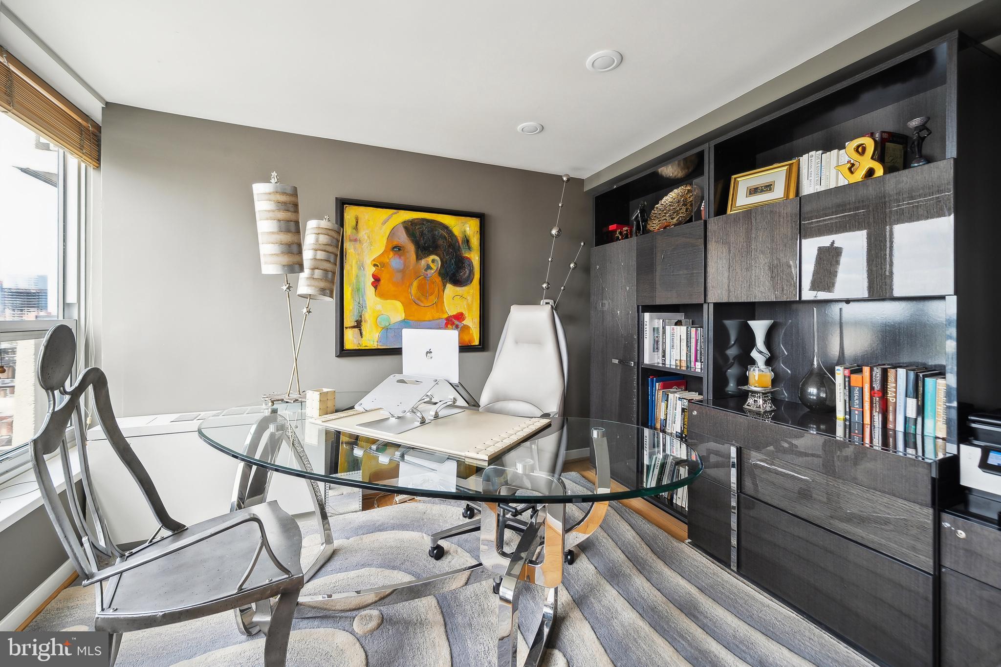 PHILADELPHIA - Residential