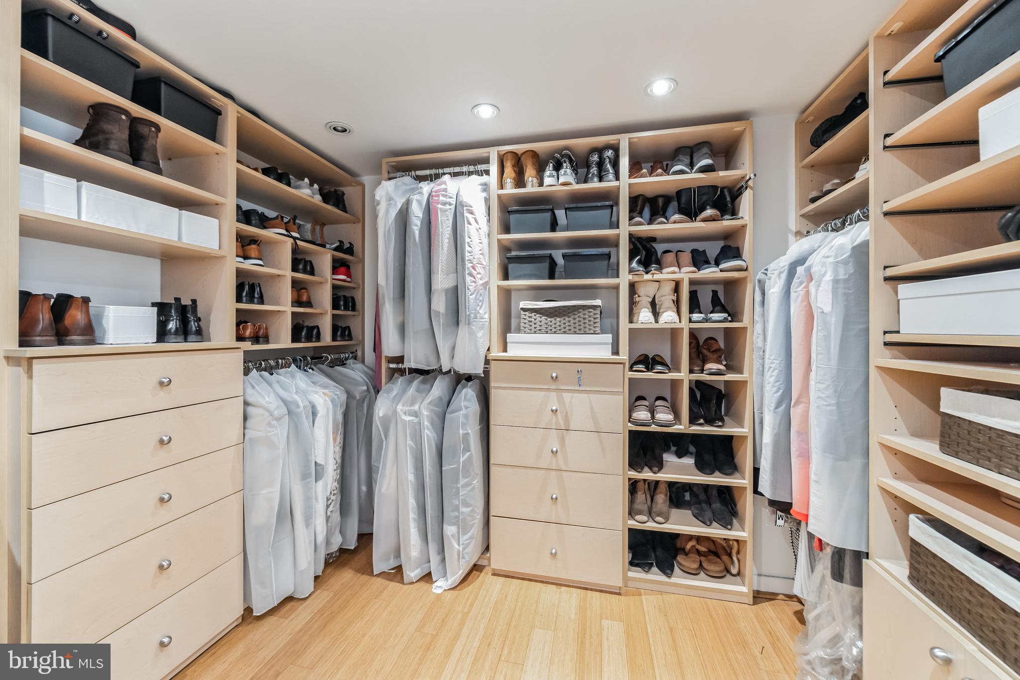 PHILADELPHIA - Residential