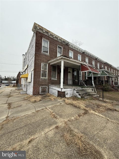 Townhouse For Sale - 1100 Darley Avenue<br/> BALTIMORE, MD 21218