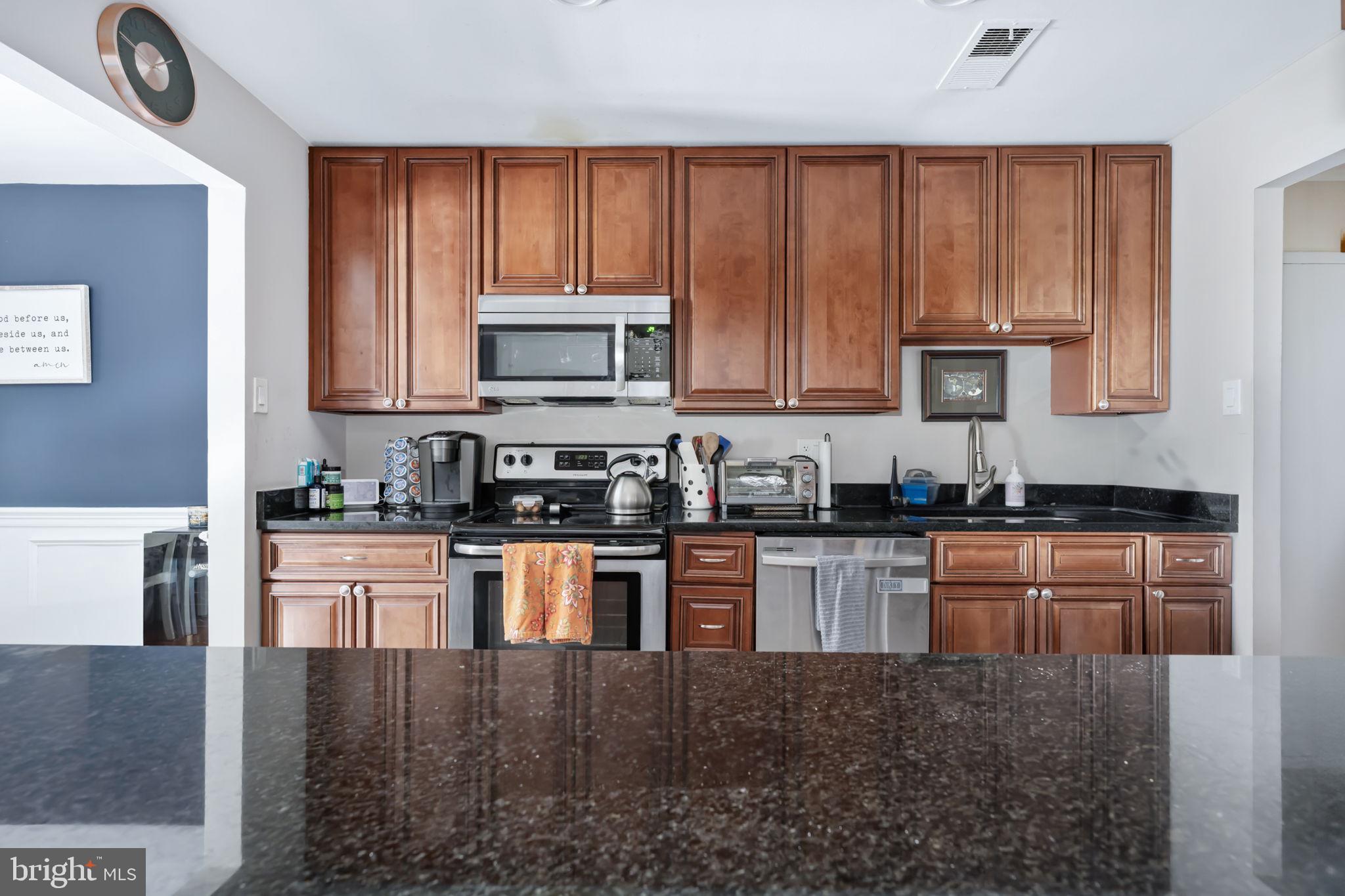 JEFFERSON MEWS - Residential