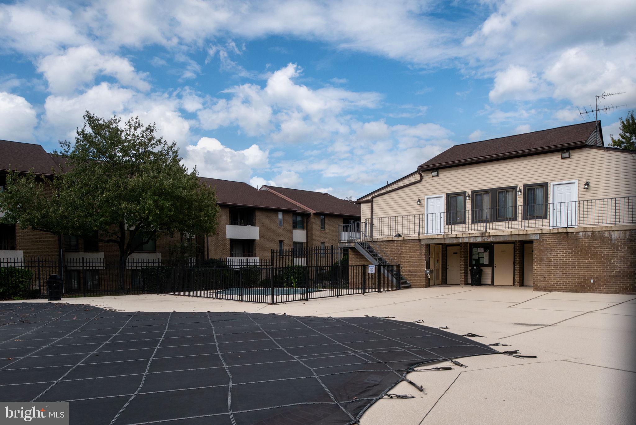 JEFFERSON MEWS - Residential