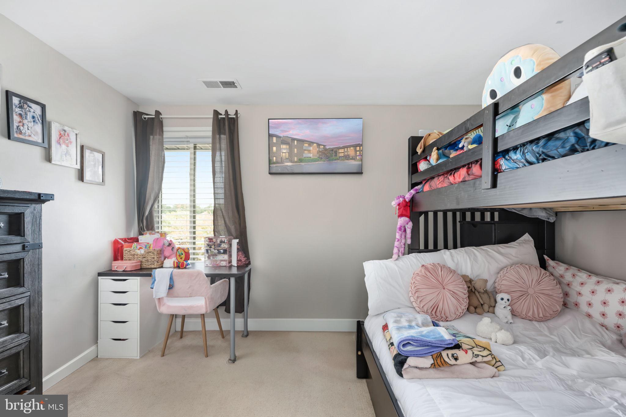 JEFFERSON MEWS - Residential