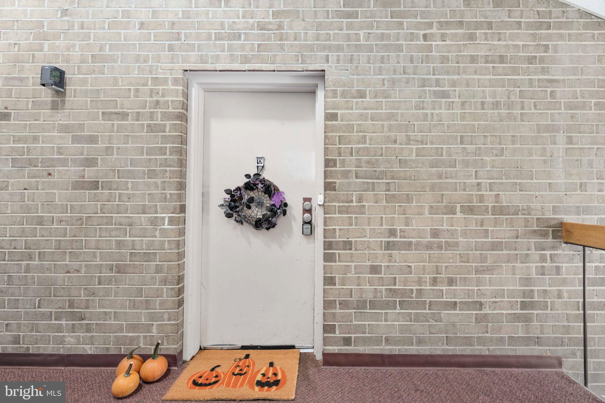 JEFFERSON MEWS - Residential