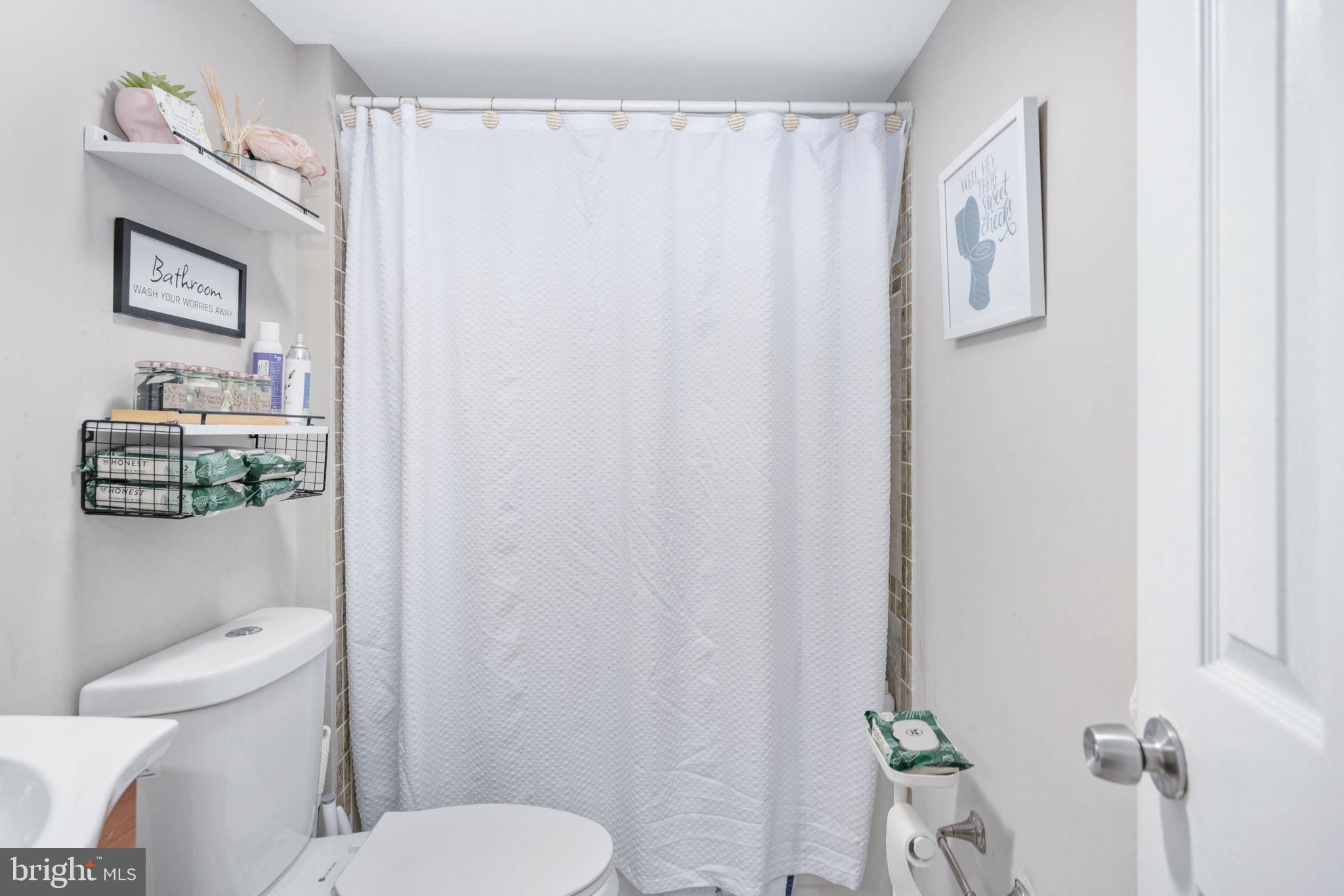 JEFFERSON MEWS - Residential