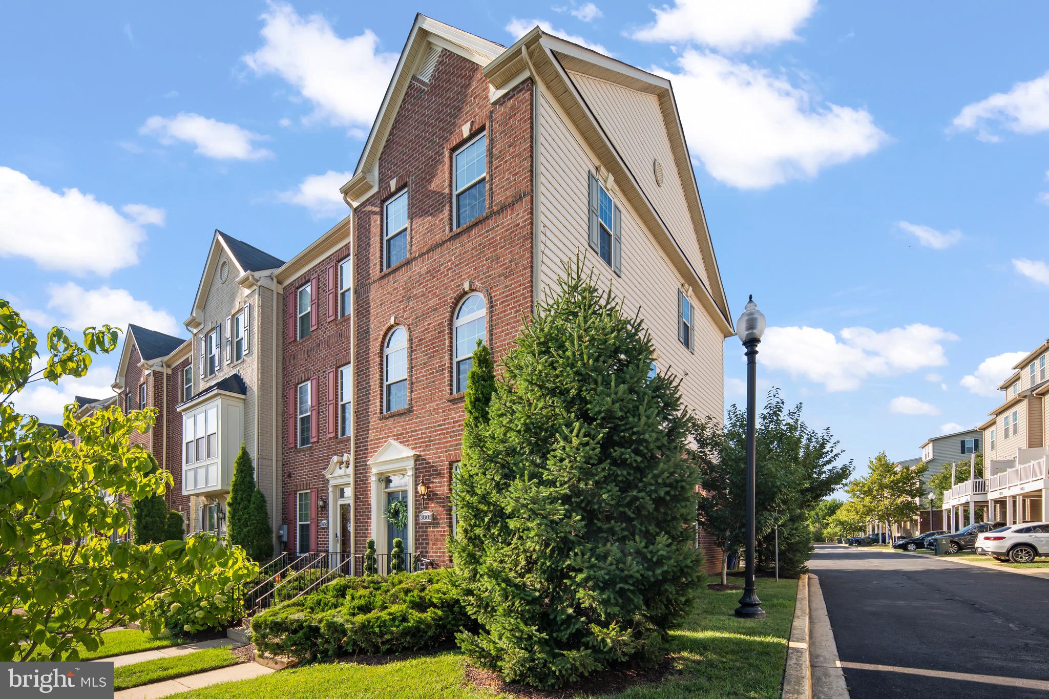 3801 COMMODORE JOSHUA BARNEY DRIVE NE